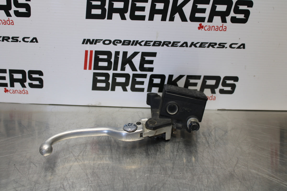 09-15 YAMAHA FZ6R FRONT BRAKE MASTER CYLINDER w/ LEVER BB161
