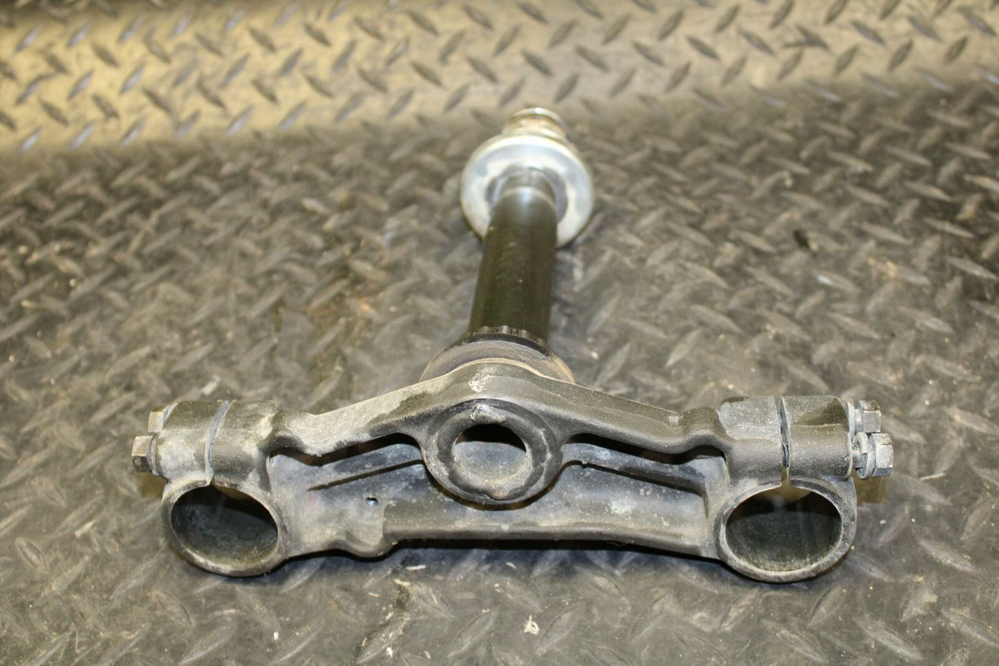 80-81 YAMAHA XS1100 SPECIAL FRONT FORKS CLAMP LOWER TRIPLE TREE STEM BB174