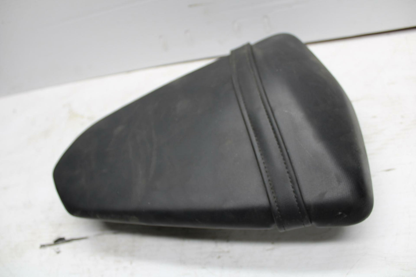 15-17 YAMAHA YZF R3 REAR BACK PASSENGER TANDEM SEAT PAD SADDLE PILLION BB293