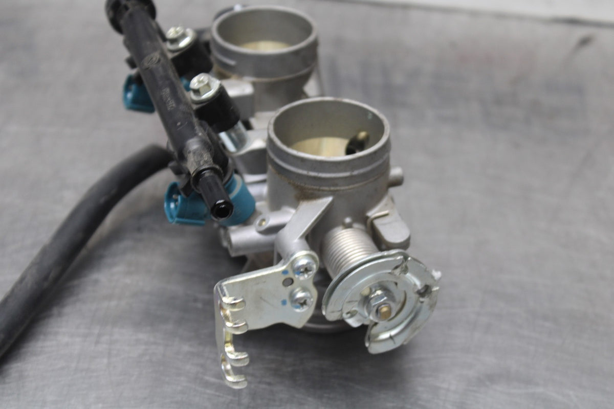 23-24 YAMAHA MT-07 MAIN FUEL INJECTORS / THROTTLE BODIES BB927
