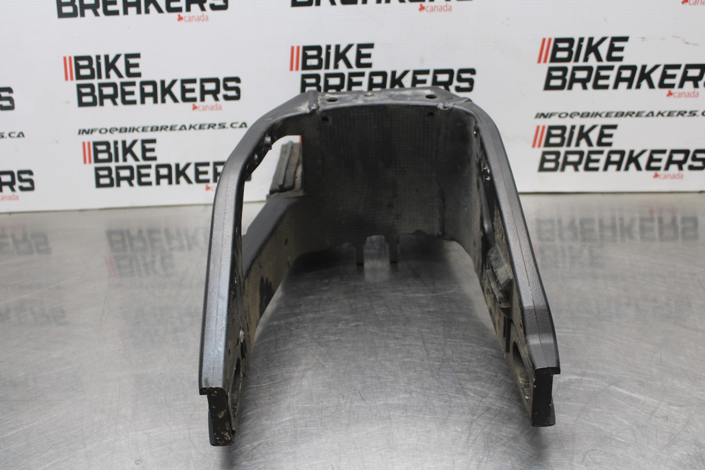 07 SUZUKI GSXR1000 REAR SWINGARM BACK SUSPENSION SWING ARM BB770