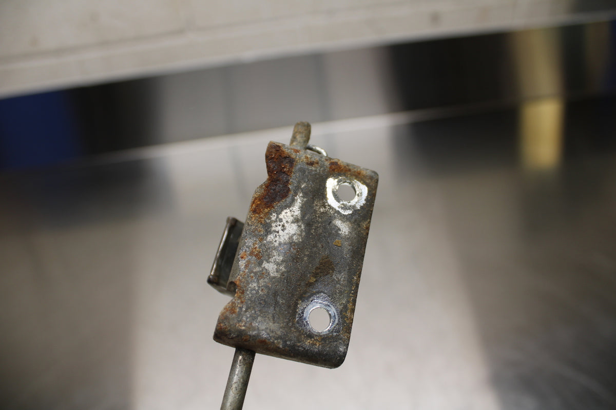 82 HONDA CT70 TRAIL SEAT LATCH  BB138