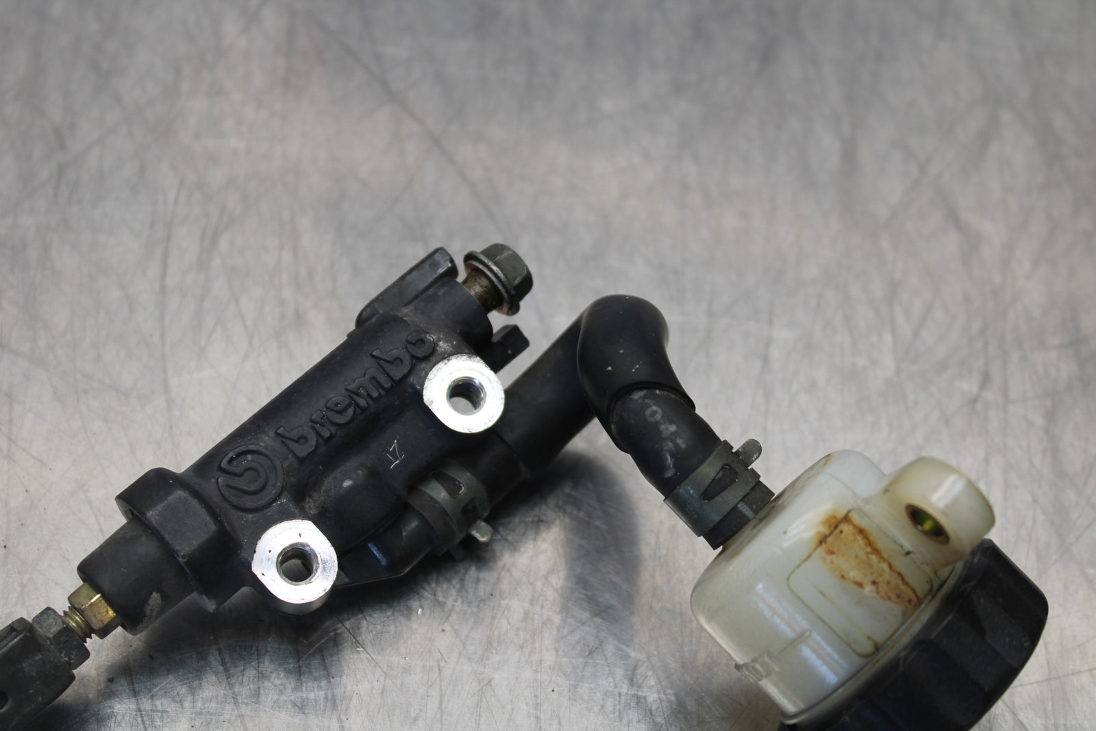 04 YAMAHA ROAD STAR XV1700A REAR BACK BRAKE MASTER CYLINDER W RESERVOIR BB155