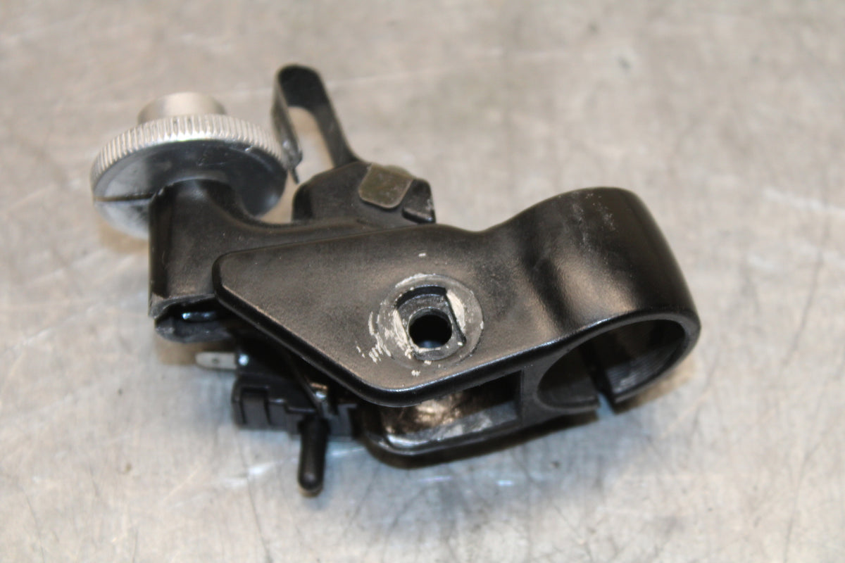 06 YAMAHA YZF R6 CLUTCH LEVER PERCH MOUNT BRACKET BB716