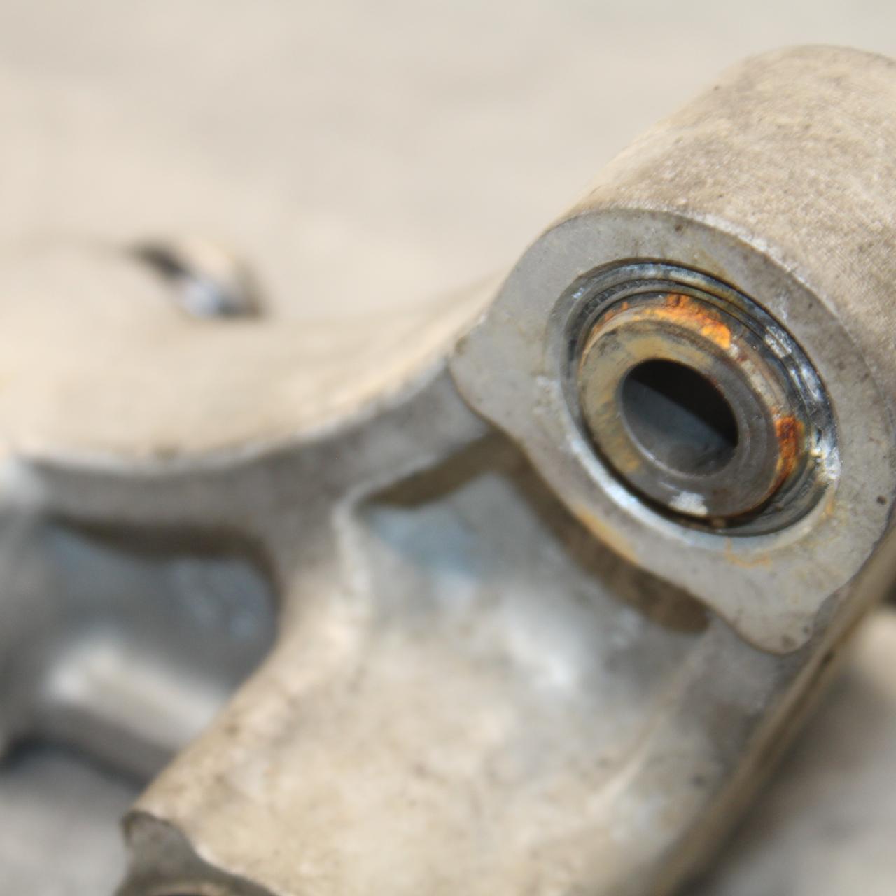 21 KAWASAKI NINJA ZX6R REAR DOGBONE SHOCK LINKAGE LINK BB647