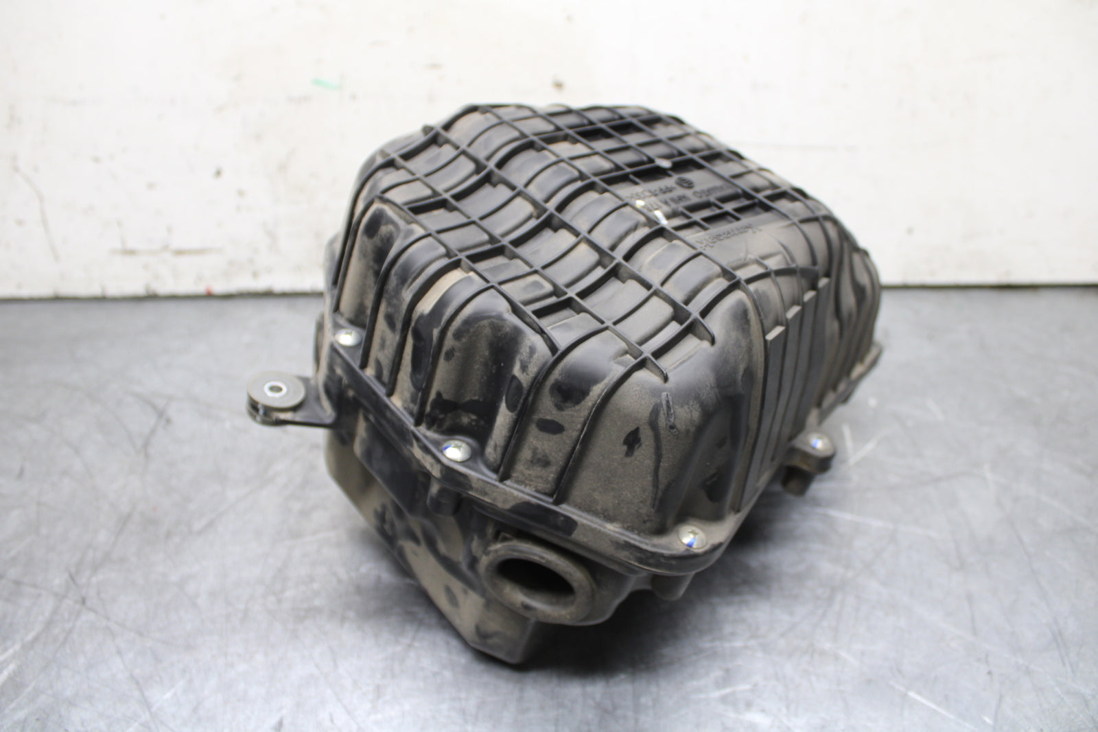 19-22 KAWASAKI Z400 AIRBOX AIR INTAKE FILTER BOX BB708