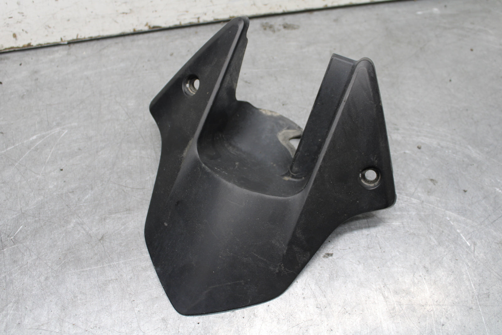 17-21 HONDA CBR1000RR SP REAR BACK WHEEL TIRE HUGGER FENDER BB681