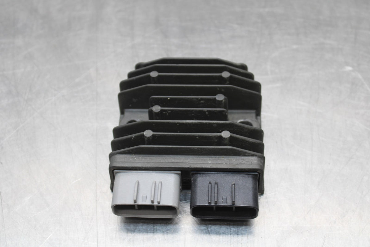 22-25 YAMAHA YZF R7 RECTIFIER VOLTAGE REGULATOR BB182
