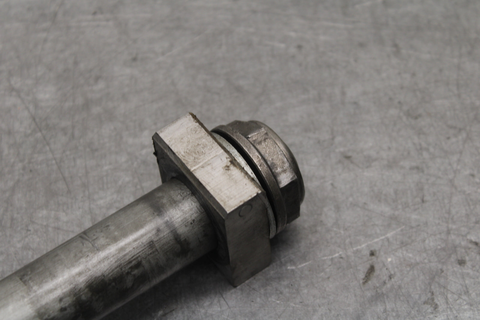 17-21 HONDA CBR1000RR SP REAR AXLE BACK WHEEL RIM PIVOT BOLT AXEL BB681