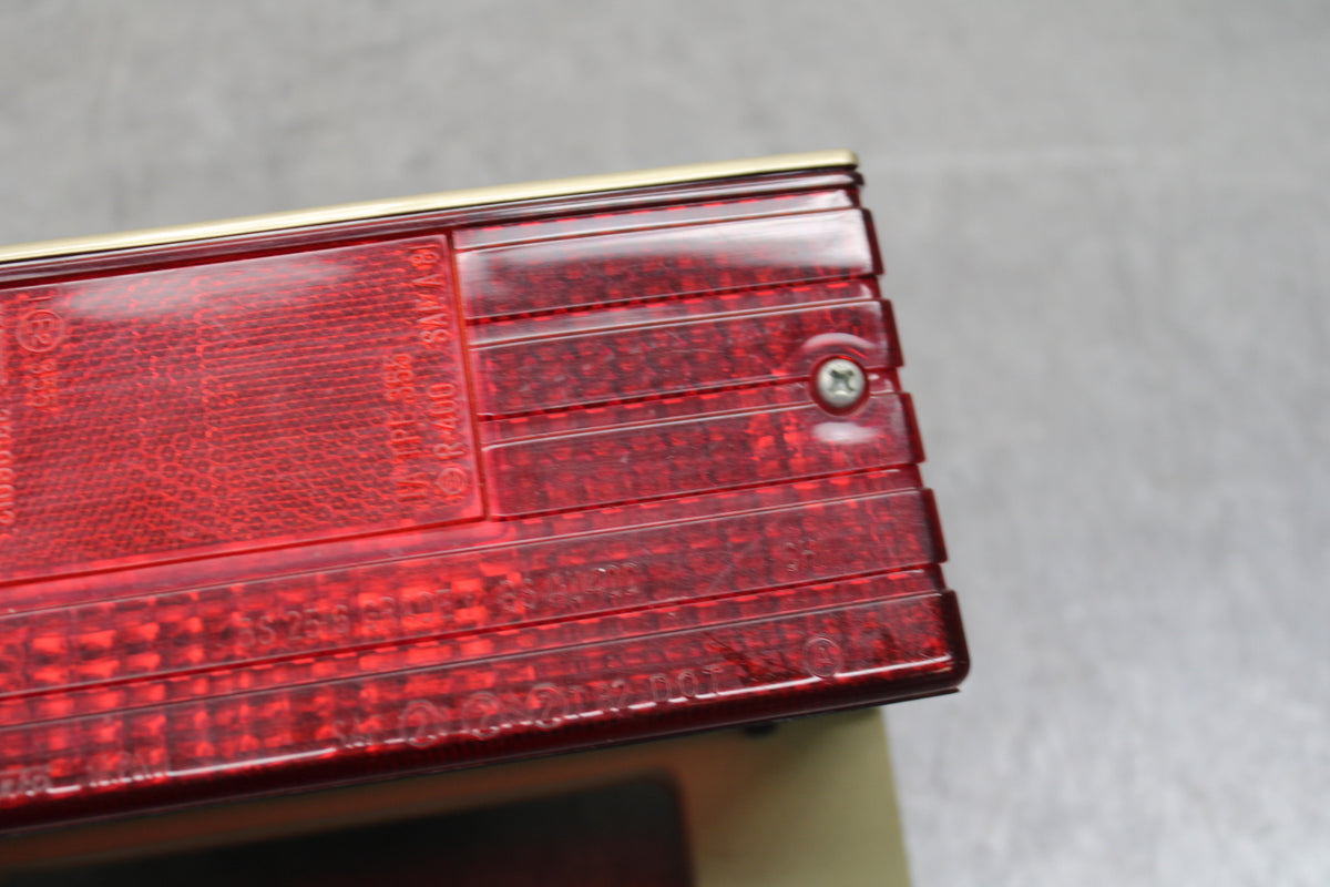 83-85 YAMAHA RIVA 180 XC180 REAR TAIL TAILLIGHT BACK BRAKE LIGHT BB109