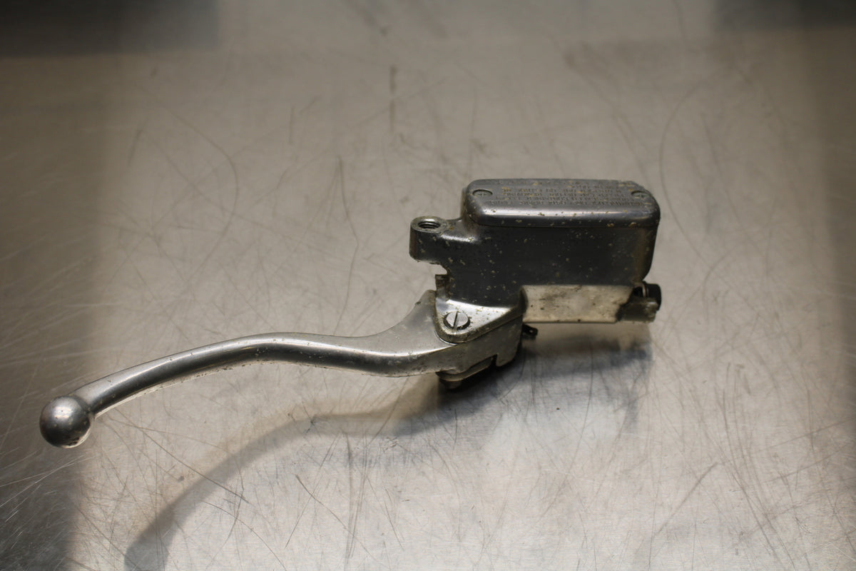 03-05 HONDA SHADOW CLASSIC 750 FRONT BRAKE MASTER CYLINDER BB139