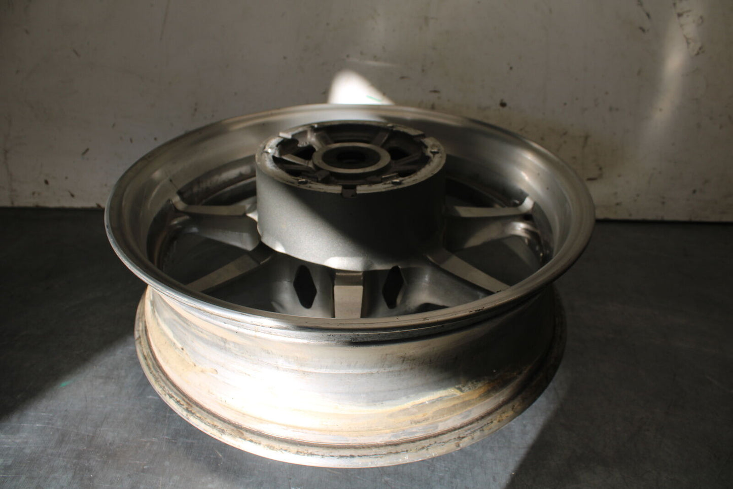 07-08 YAMAHA V STAR 1300 REAR WHEEL BACK RIM BB134