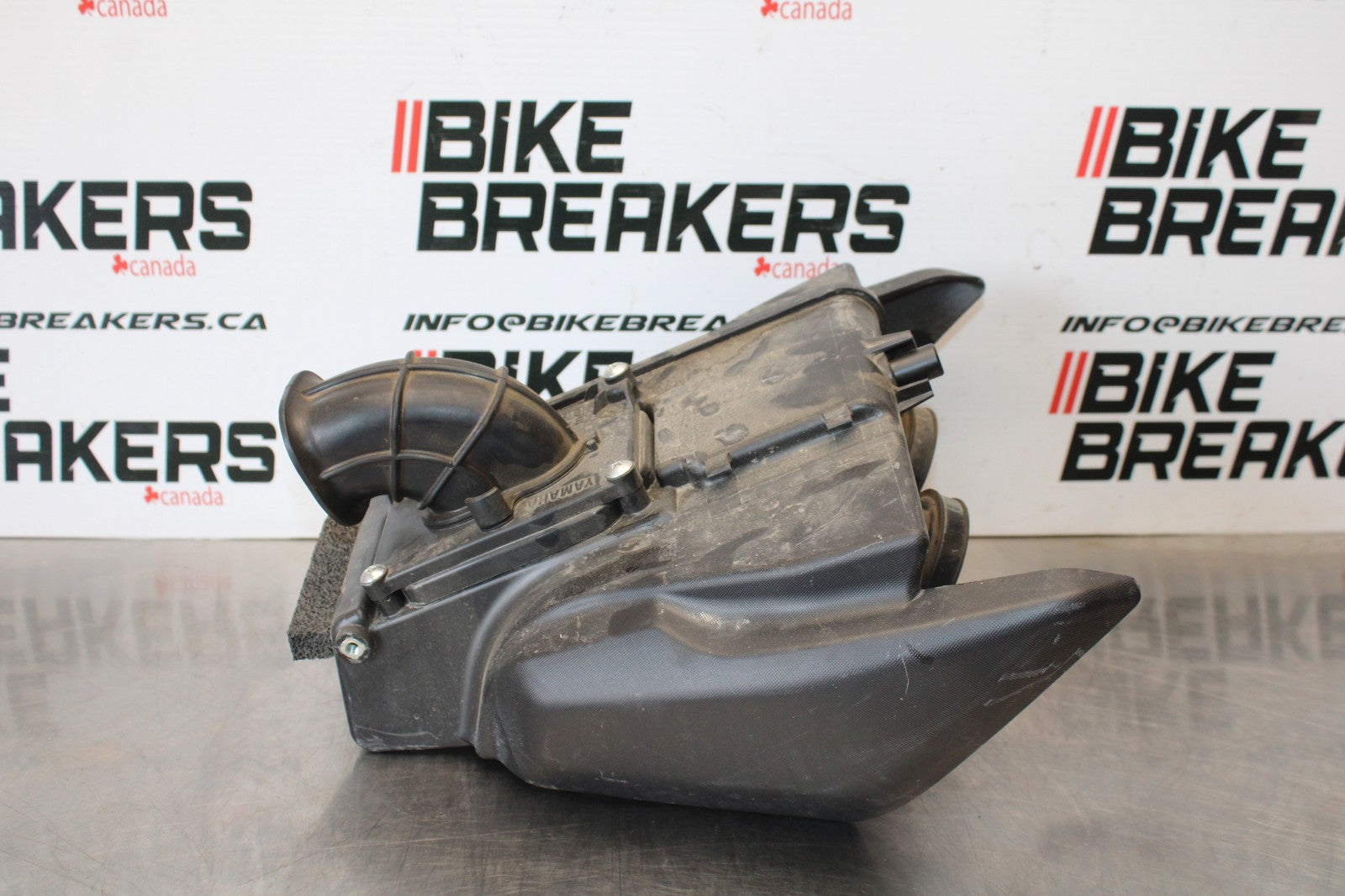 22-25 YAMAHA YZF R7 AIRBOX AIR INTAKE FILTER BOX BB176
