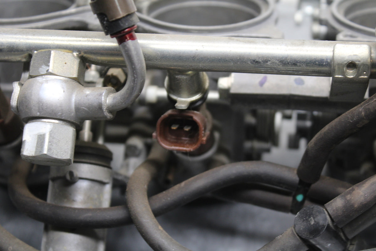 06-07 HONDA CBR1000RR MAIN FUEL INJECTORS / THROTTLE BODIES BB756