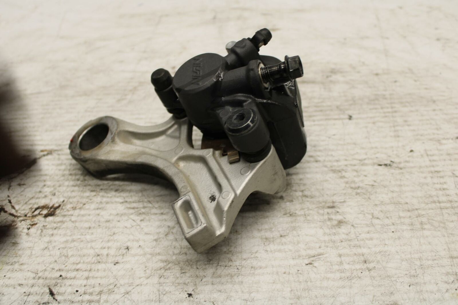 07-12 HONDA CBR600RR REAR BACK BRAKE CALIPER W MOUNT BRACKET BB309