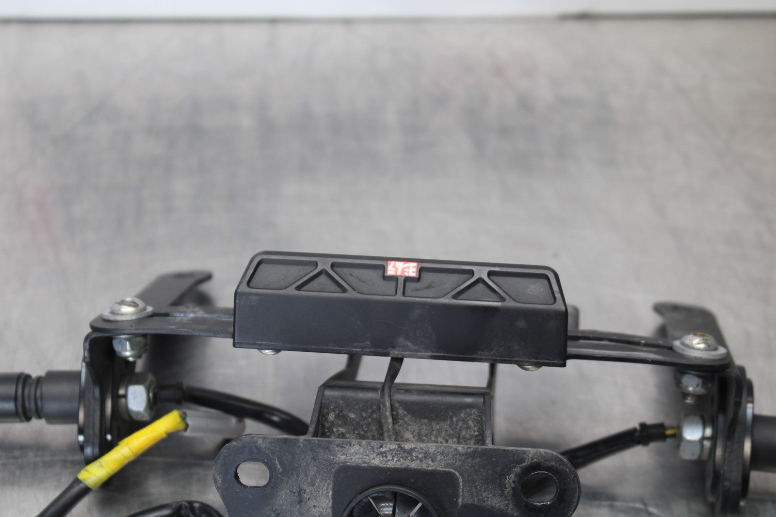 23-24 YAMAHA MT-07 YOSHIMURA FENDER ELIMINATOR LICENSE PLATE BRACKET BB194