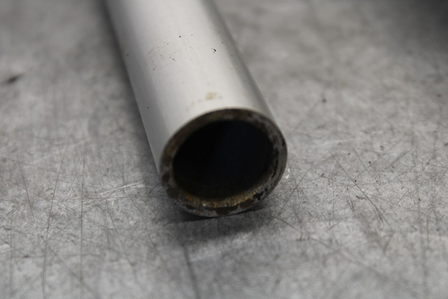 05-06 SUZUKI GSXR1000 LEFT RIGHT CLIP ON HANDLEBARS PAIR SET 56111-41G00 BB663