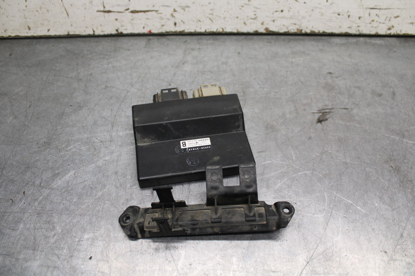08-09 SUZUKI GSXR600 ECU COMPUTER CONTROLLER UNIT BLACK BOX ECM CDI  BB728
