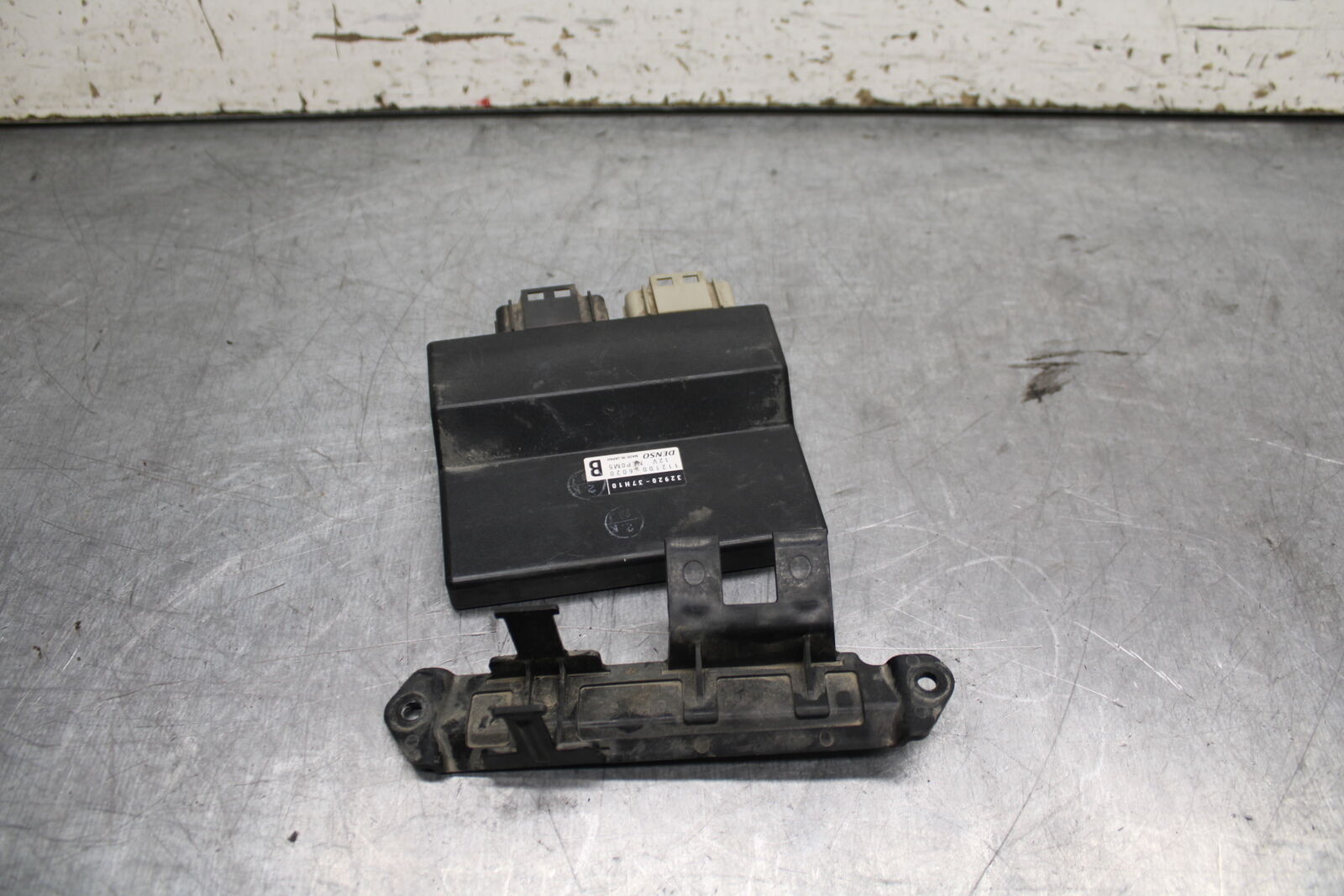 08-09 SUZUKI GSXR600 ECU COMPUTER CONTROLLER UNIT BLACK BOX ECM CDI  BB728