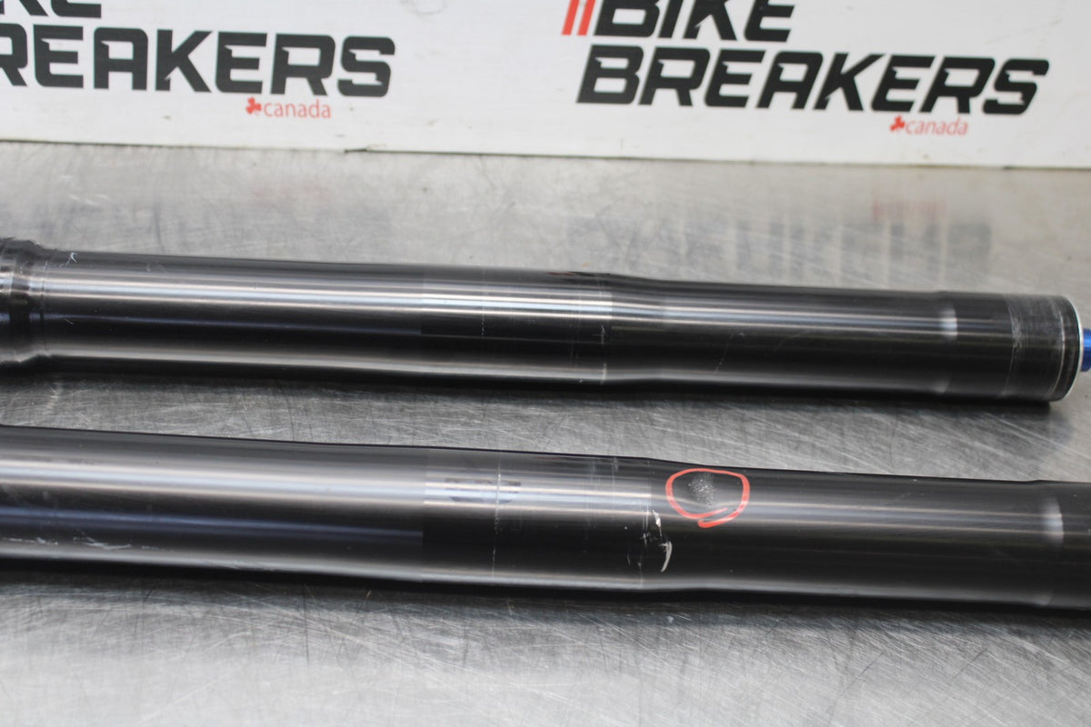 12 TRIUMPH STREET TRIPLE R FRONT FORKS SHOCK SUSPENSION SET PAIR BB914