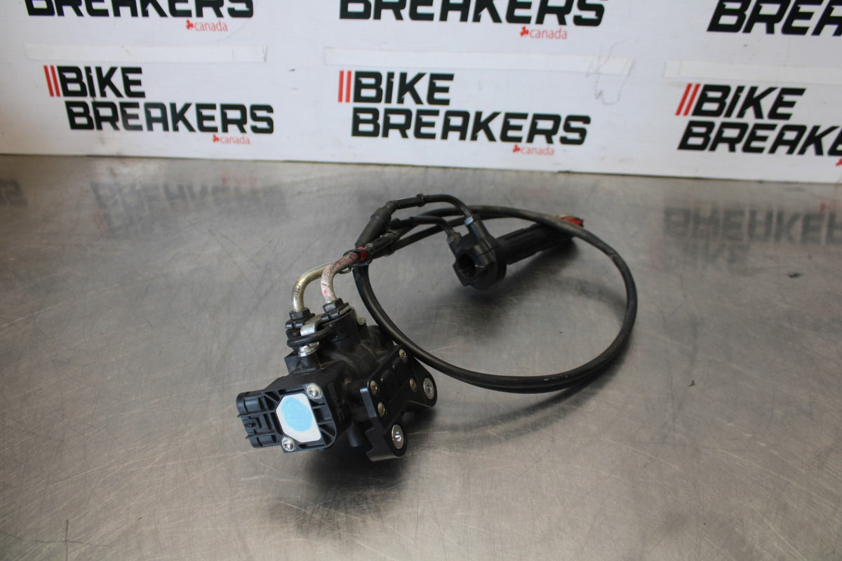 16 APRILIA TUONO V4 1100 RIGHT THROTTLE GRIP THROTTLE CABLES/ ACCELERATOR BB905