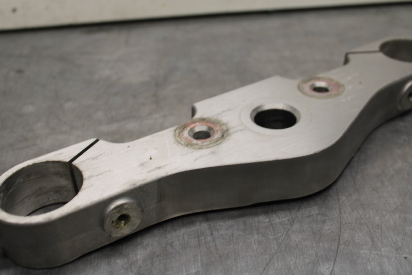 03-08 KAWASAKI VULCAN 1600 FORKS UPPER TRIPLE TREE CLAMP BB754