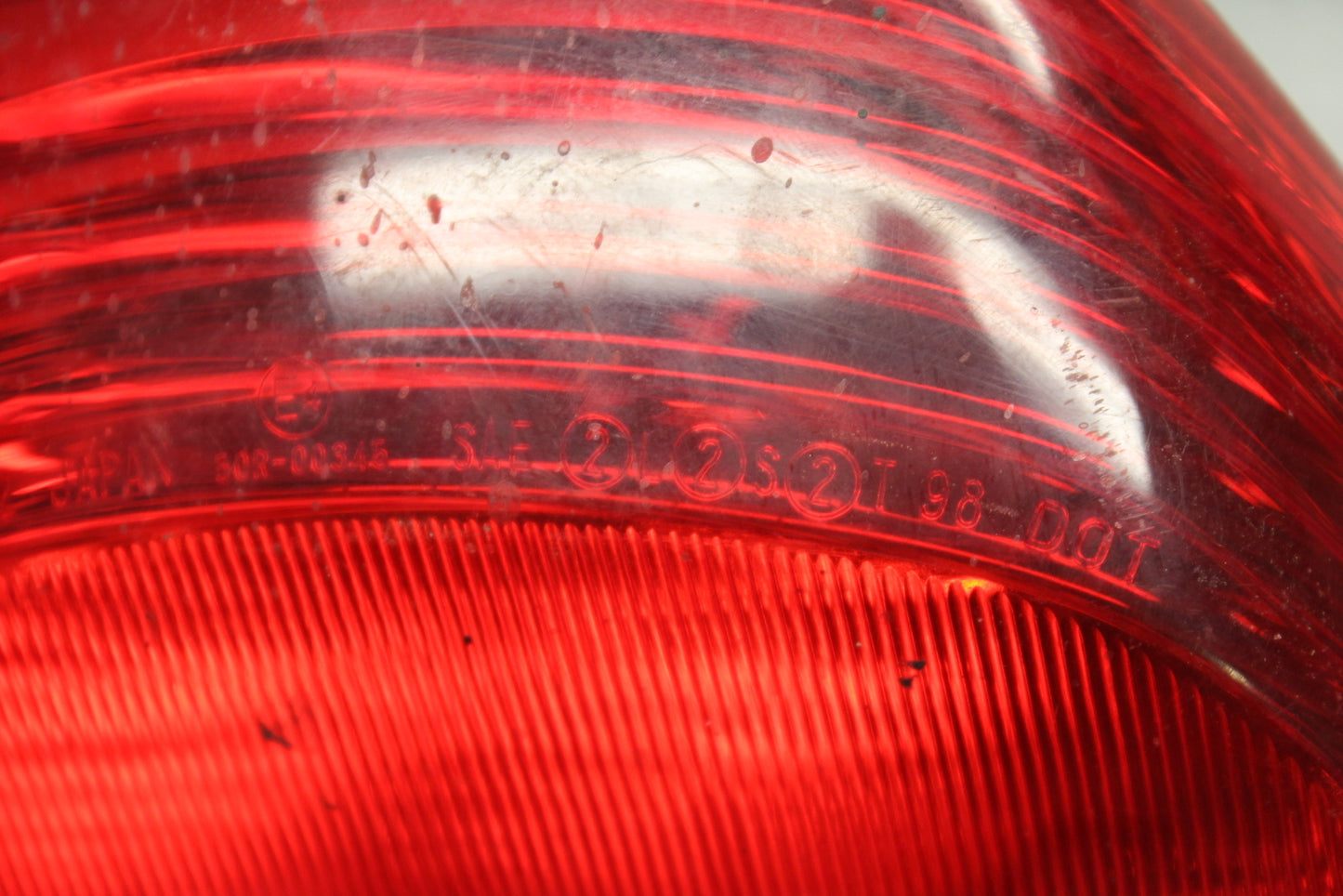 03 KAWASAKI ZX12R  REAR TAIL TAILLIGHT BACK BRAKE LIGHT BB472