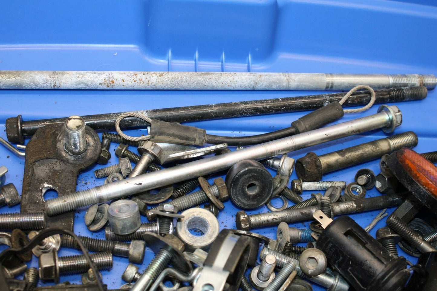 07-11 SUZUKI VSTROM 650 ENGINE MOUNTING BOLTS HARDWARE MOTOR SCREWS BB340