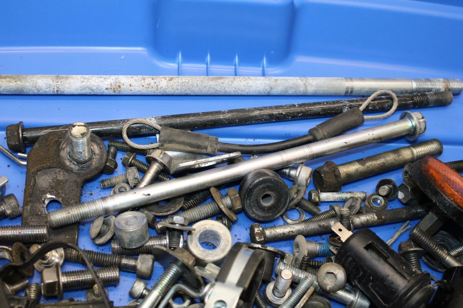 07-11 SUZUKI VSTROM 650 ENGINE MOUNTING BOLTS HARDWARE MOTOR SCREWS BB340