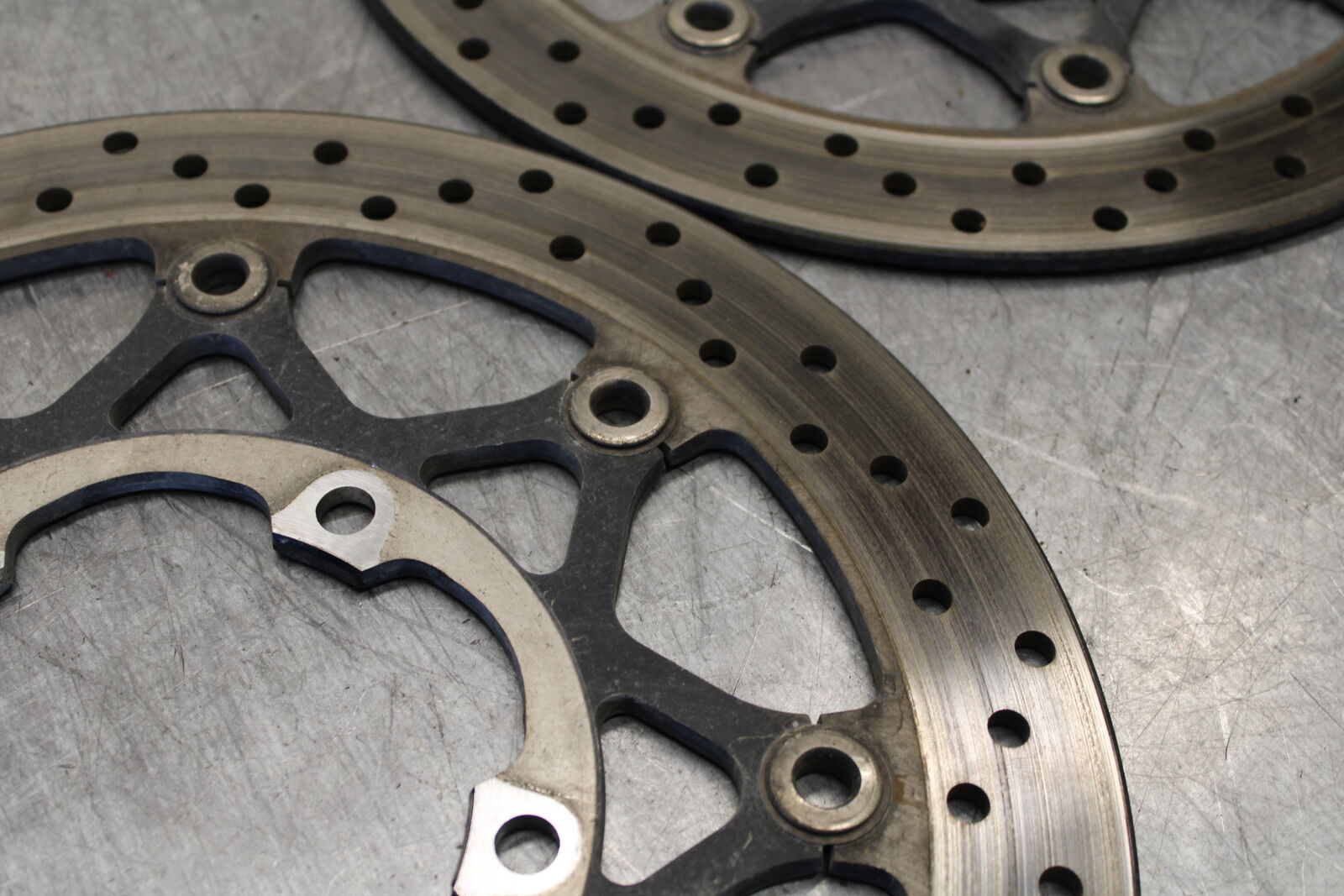 06-07 SUZUKI GSXR 600 FRONT LEFT RIGHT BRAKE ROTORS DISCS BB243