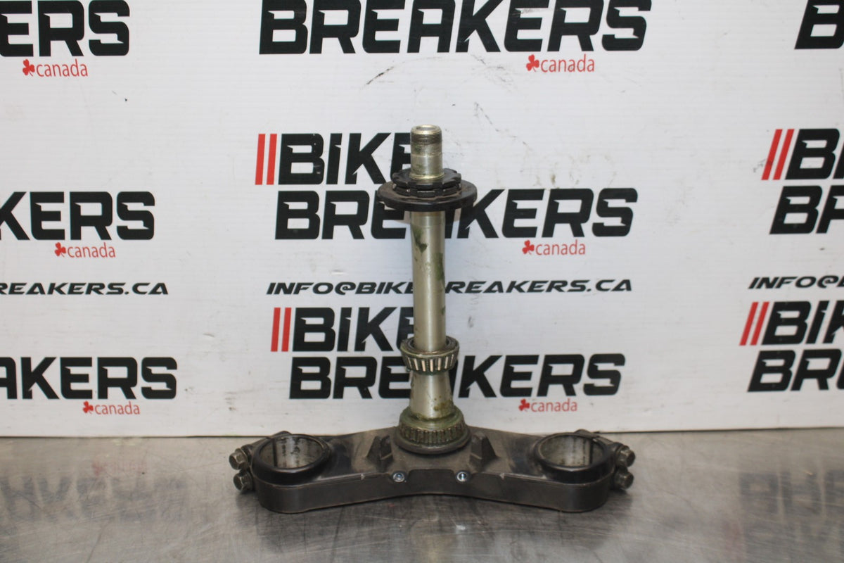 98 KAWASAKI NINJA ZX6 FRONT FORKS CLAMP LOWER TRIPLE TREE STEM BB870