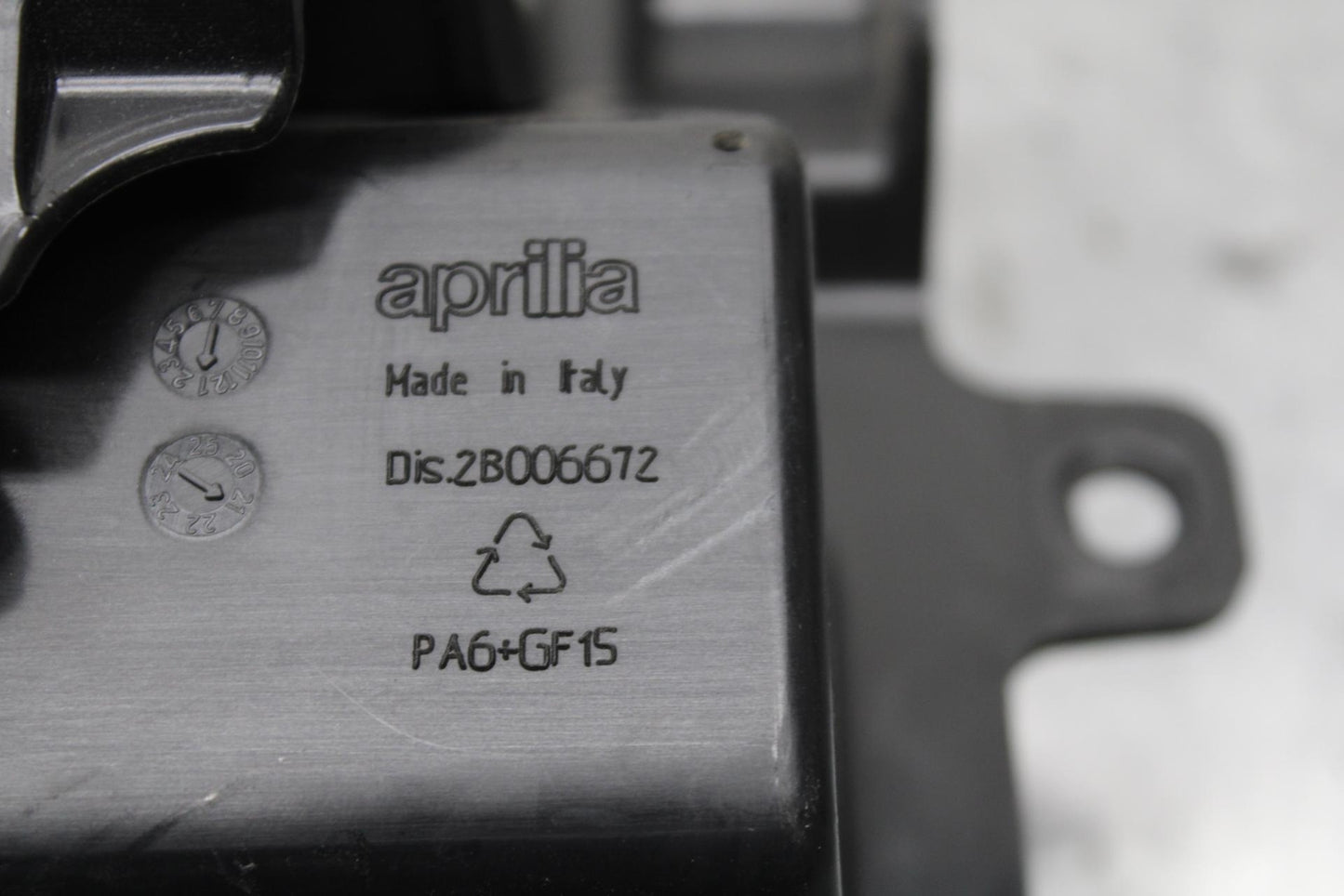 20-23 APRILIA RS660 RBATTERY TRAY PLASTIC BB643
