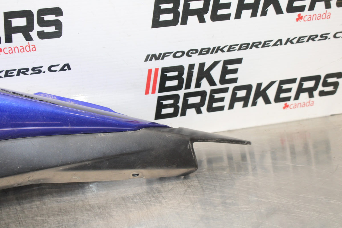 17-18 YAMAHA YZF R3 LEFT REAR BACK TAIL FAIRING COWL SHROUD BB788