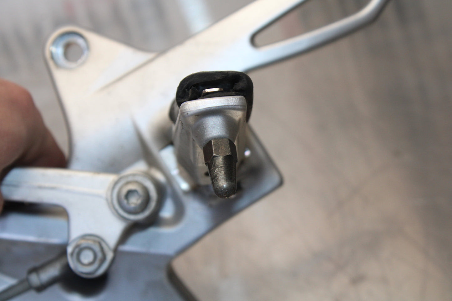 06-12 BMW F800ST LEFT REARSET REAR SET FOOT PEG W SHIFTER BB144