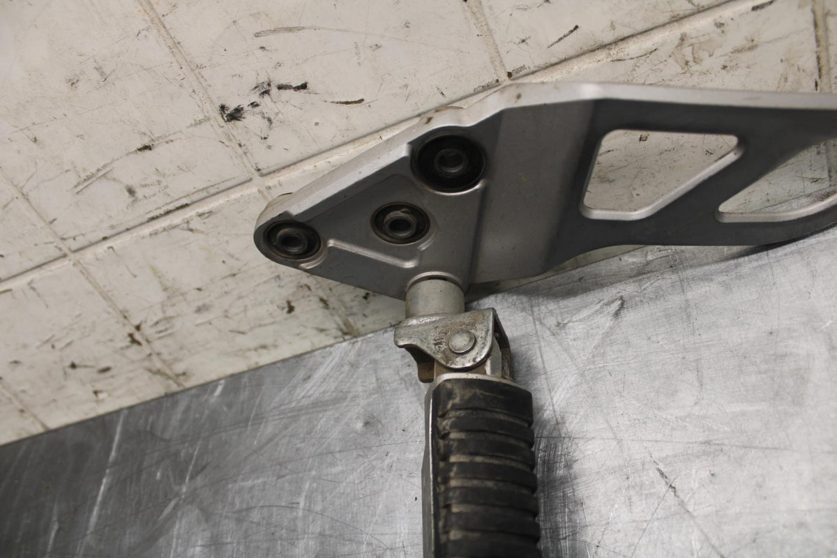 2016 Suzuki Bandit  GSF1250SA ABS LEFT REARSET REAR SET DRIVER FOOT BB509 #B