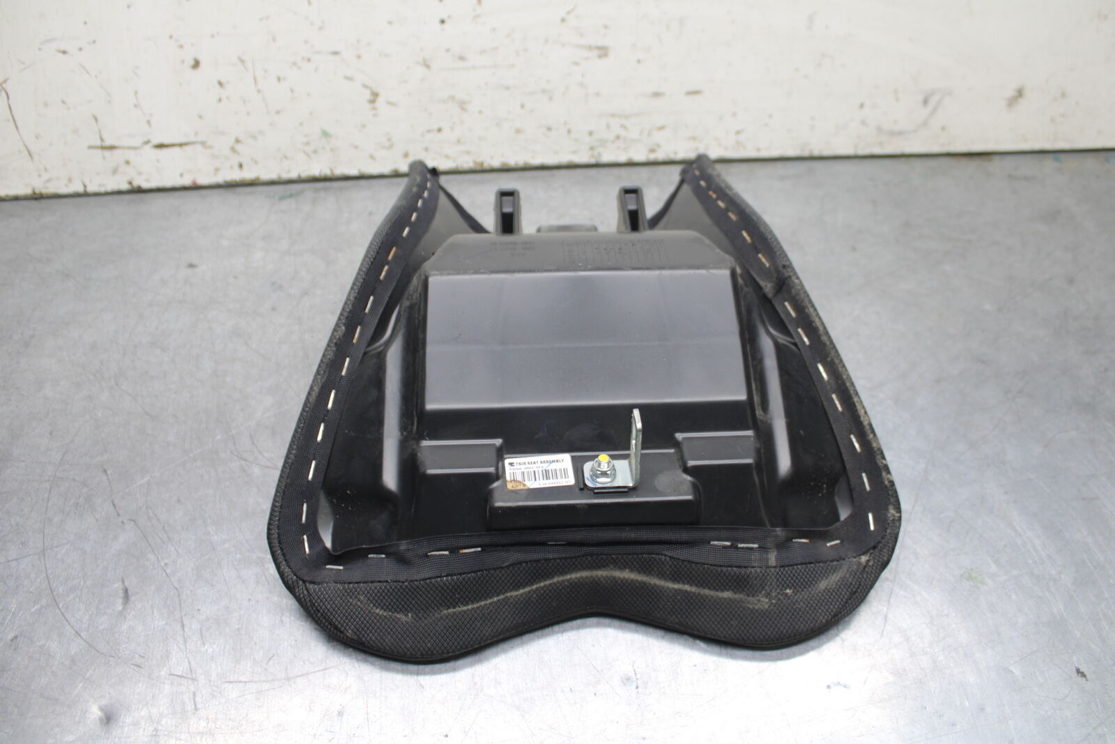 18-23 KAWASAKI NINJA 400 EX400 ABS FRONT DRIVERS SEAT PAD SADDLE PILLION BB747