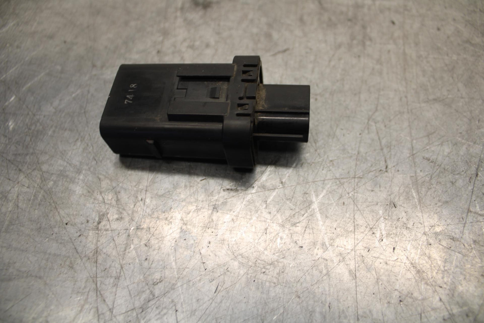 17 HONDA CRF1000LD AFRICA TWIN HEATED GRIP  RELAY SWITCH BB97