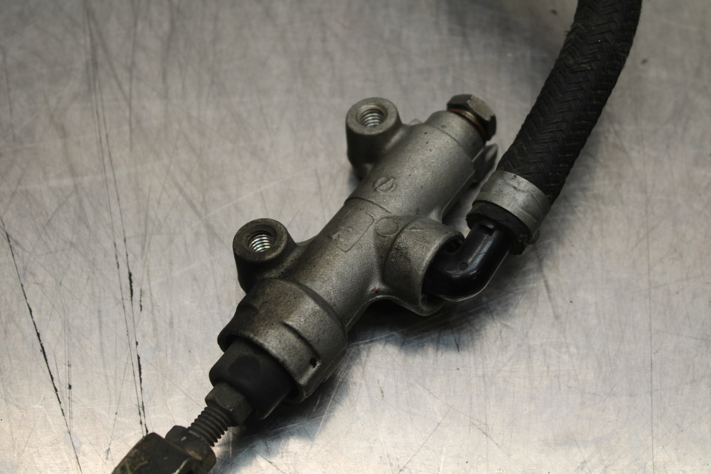 04-05 KAWASAKI NINJA ZX10R REAR BACK BRAKE MASTER CYLINDER W RESERVOIR BB163