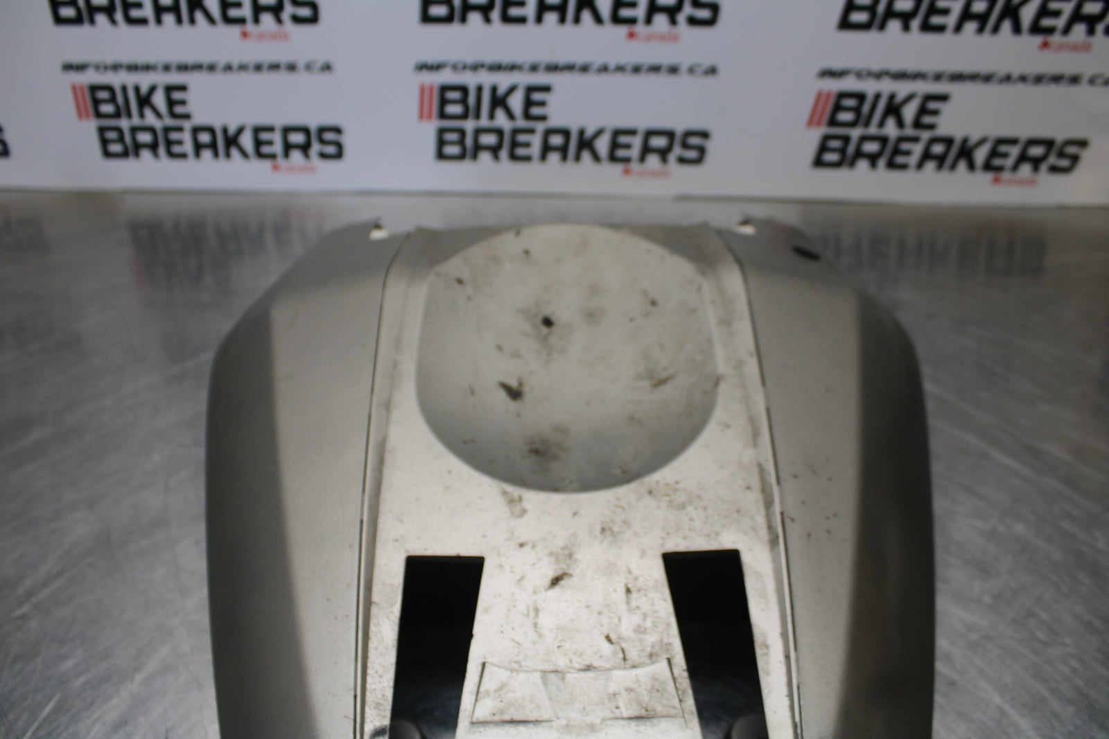 04-05 KAWASAKI NINJA ZX10R REAR BACK TAIL FAIRING COWL SHROUD BB163