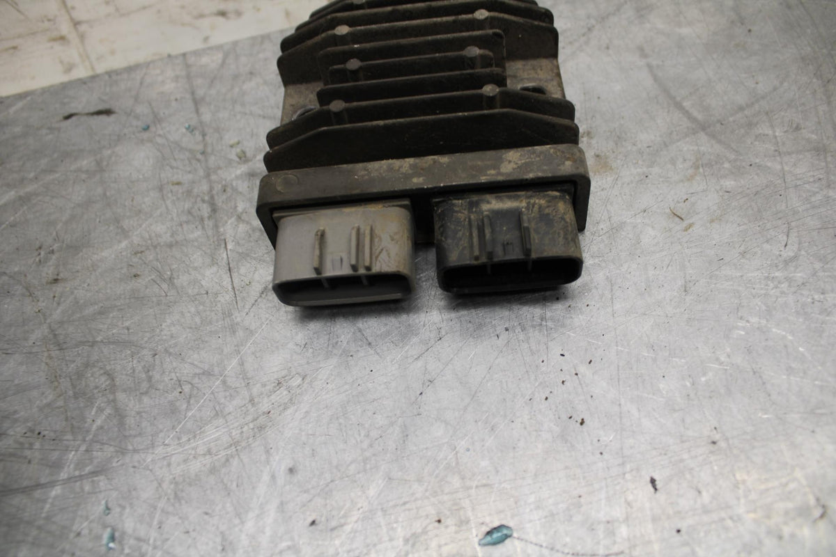 17-19 YAMAHA FZ09 RECTIFIER VOLTAGE REGULATOR BB480