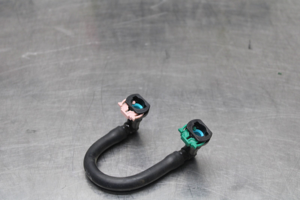 15-26 SUZUKI GSXR600 FUEL HOSE GAS LINE TUBE PIPE BB888