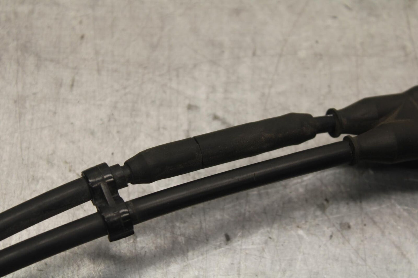 2007 Yamaha YZF R1 THROTTLE CABLES LINES 4C8-26302-00-00 BB83