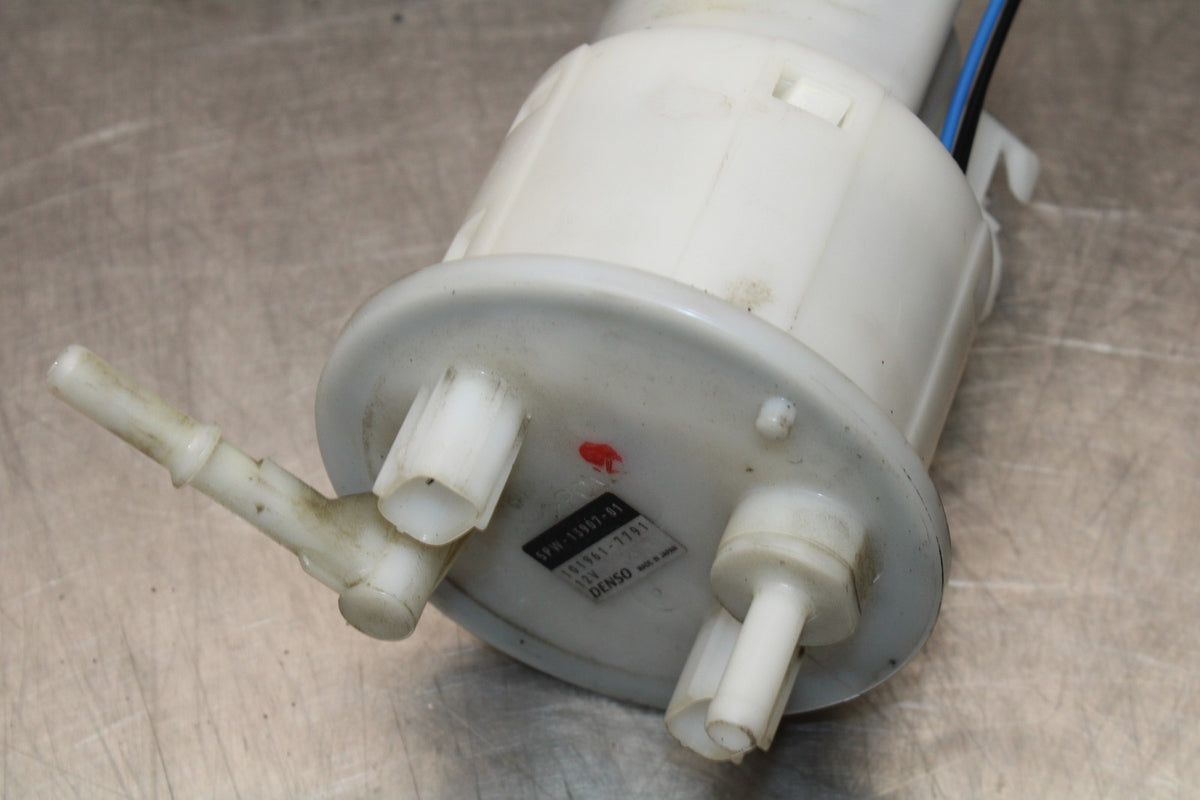 04-05 YAMAHA YZF R1 FUEL PUMP GAS PETROL SENDER UNIT  BB173