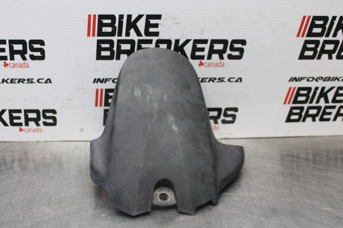 06-07 SUZUKI GSXR750 REAR BACK WHEEL TIRE HUGGER FENDER BB811