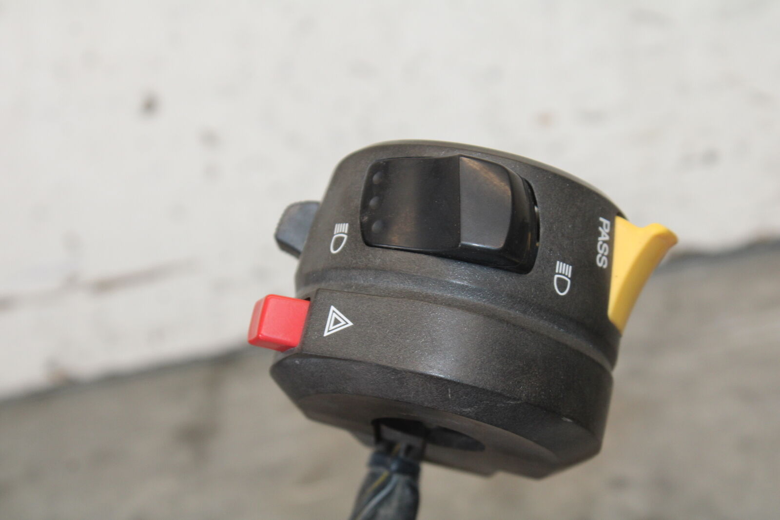 06-07 SUZUKI GSXR 600 RIGHT CLIP ON HANDLE KILL OFF START SWITCH SWITCHES BB694