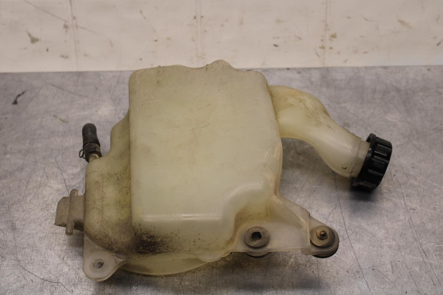 2006 Kawasaki Vulcan 900 VN900B Classic COOLANT WATER TANK RESERVOIR  BB585