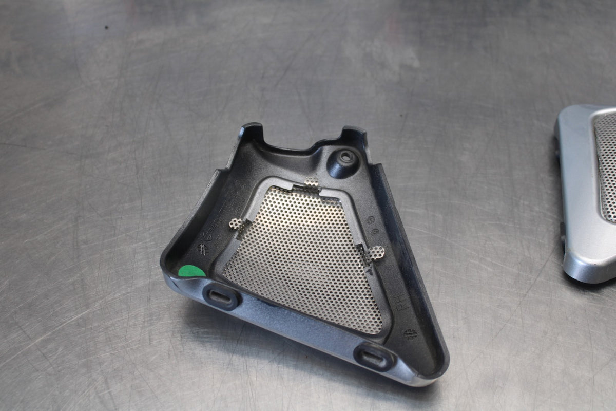 09-17 HARLEY-DAVIDSON V-ROD FRAME COVER COWL SET PAIR BB886