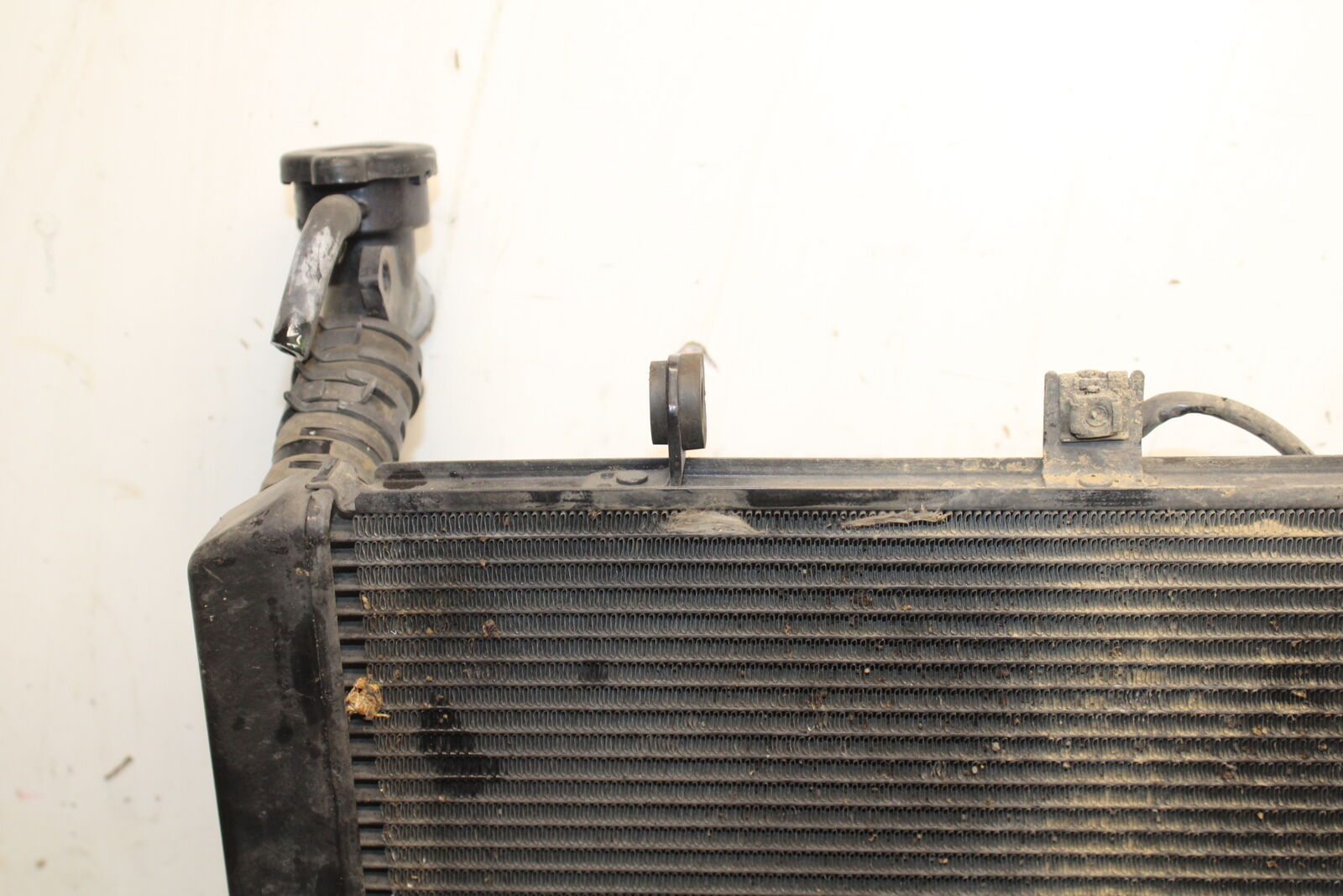 12-13 KAWASAKI Z1000 ENGINE RADIATOR MOTOR COOLER COOLING RADIATER BB743