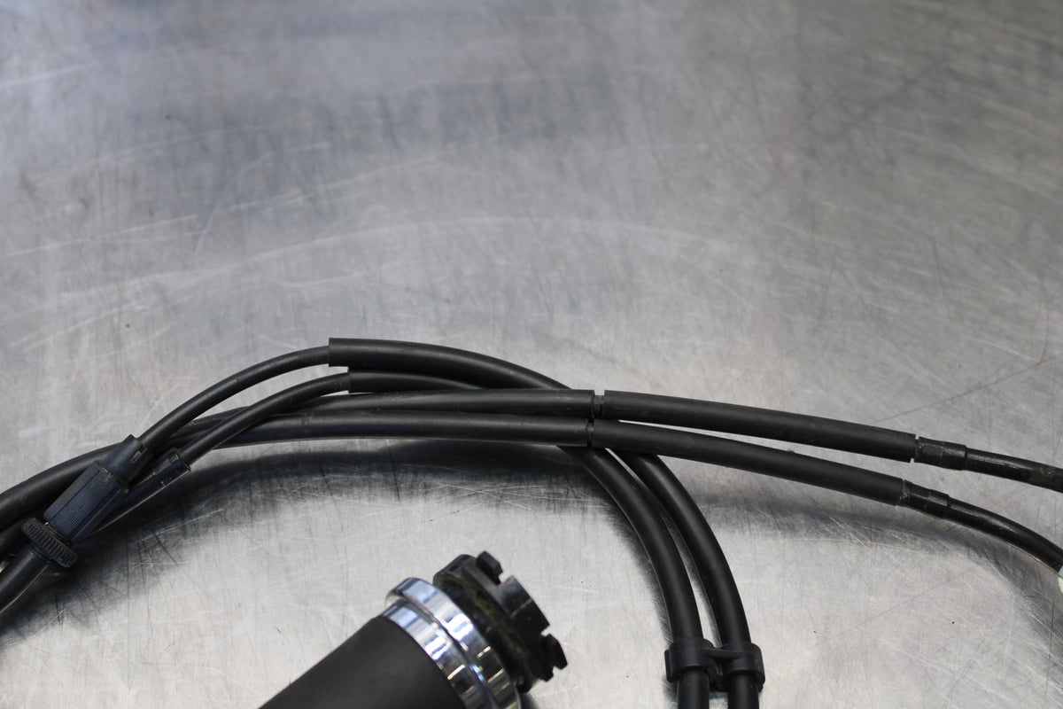 09 YAMAHA V STAR 950 THROTTLE CABLES LINES BB172