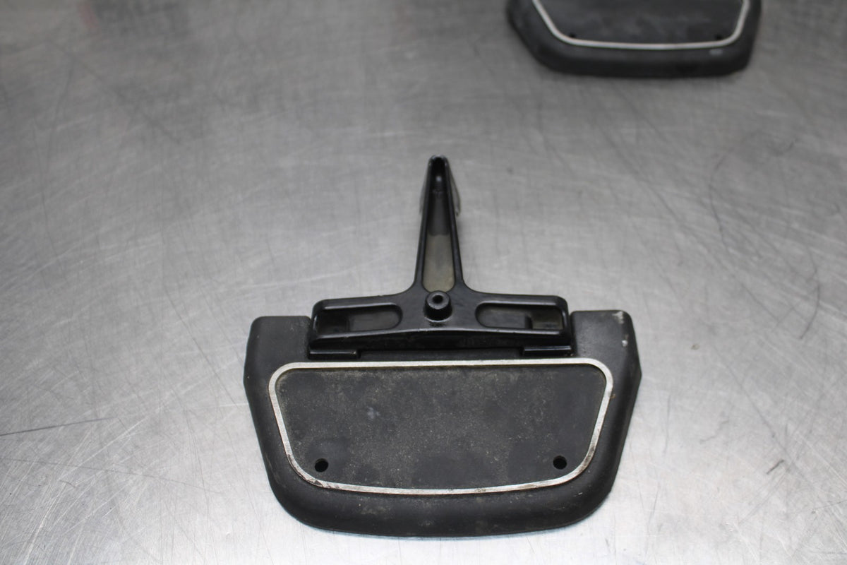 99-00 HARLEY-DAVIDSON ELECTRA GLIDE FLHT REAR PASSENGER FOOT STEP SET BB805
